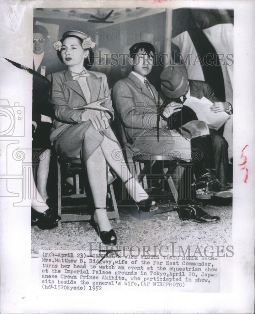 1954 Geenrs Visit Tokyo Show Mrs. Mathew - Historic Images