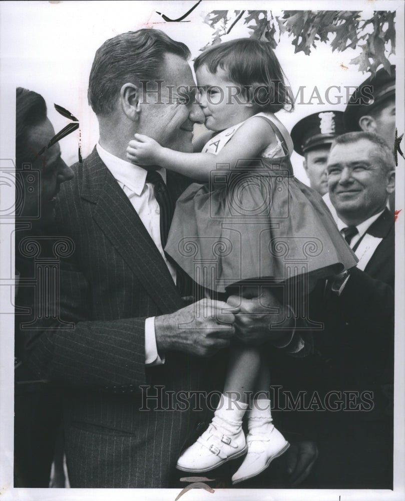 1960 Nelson Rockefeller Rachel Daughter - Historic Images