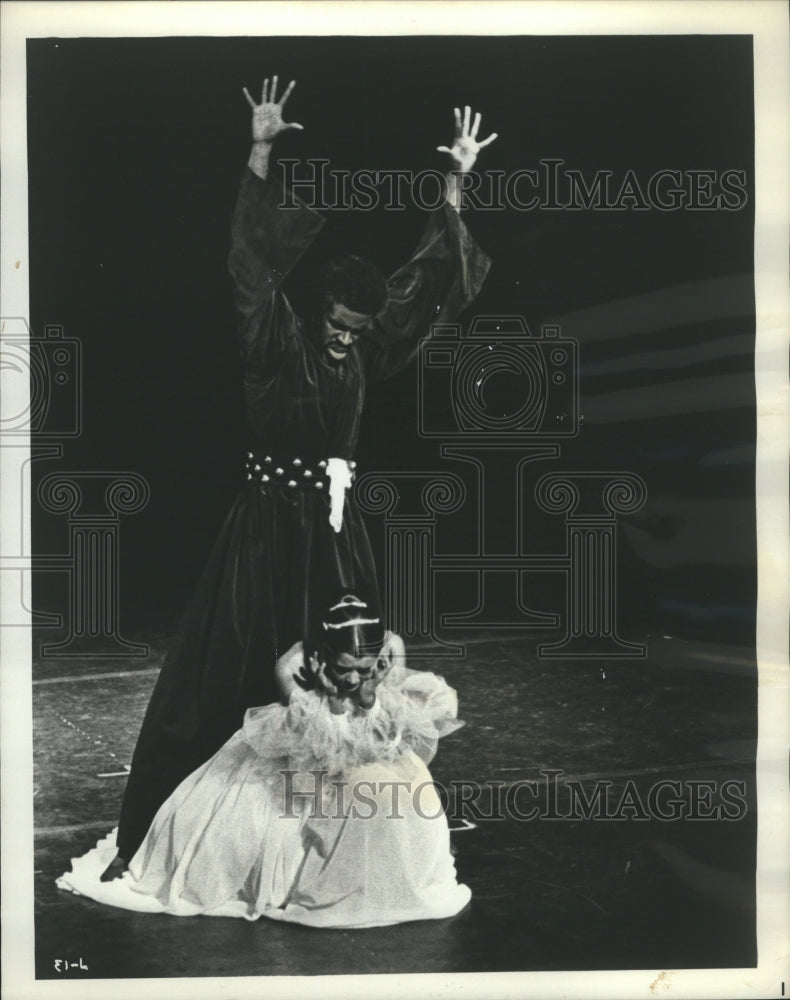 1974 The Moors Pavane Joffrey Ballet Ravini - Historic Images