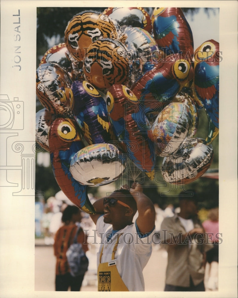 1992 Nate McMurray Balloon Vendor - Historic Images