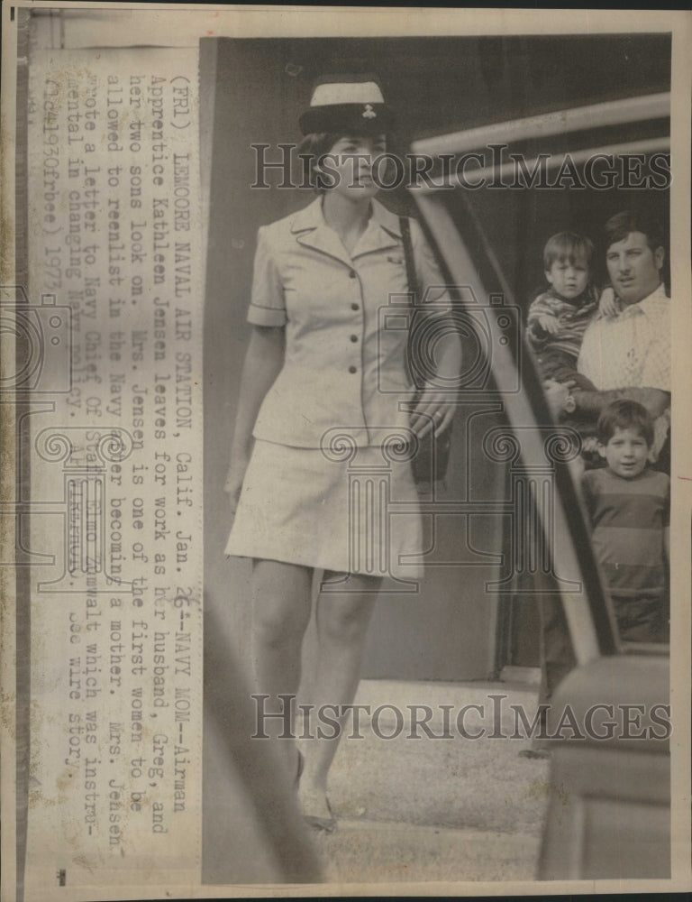1973 Navy Airman Mom Kathleen Jensen - Historic Images