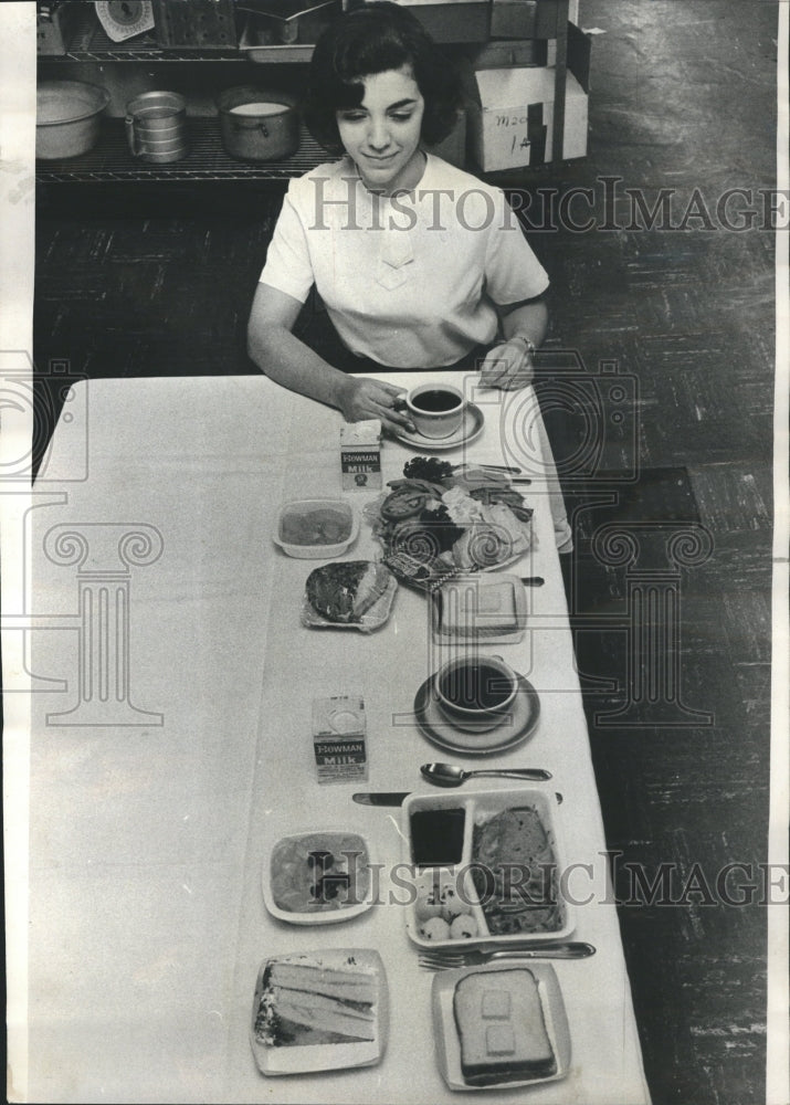 1965 Laura Macci Catering Firm Chicago - Historic Images
