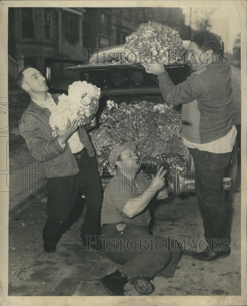 1947 Press Photo Mushroom Pickers 35 Pounds Each - Historic Images