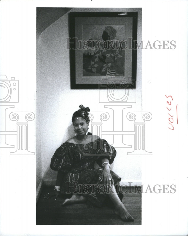 1991 Habiba Owens Artist Brewster Place - Historic Images