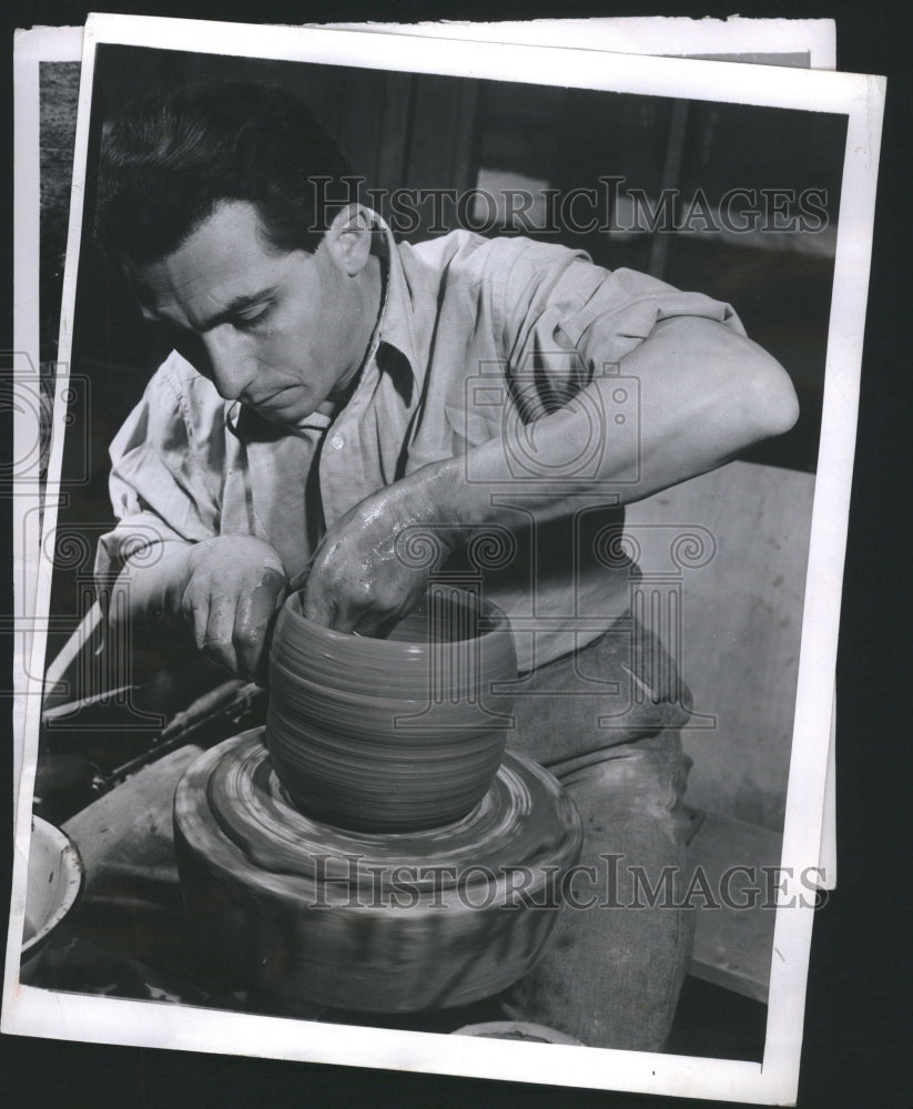 1949 Pottery - Historic Images