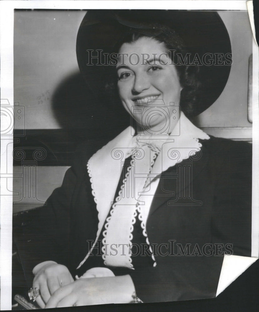 1940 Mrs. Marguerite Talbot - Historic Images