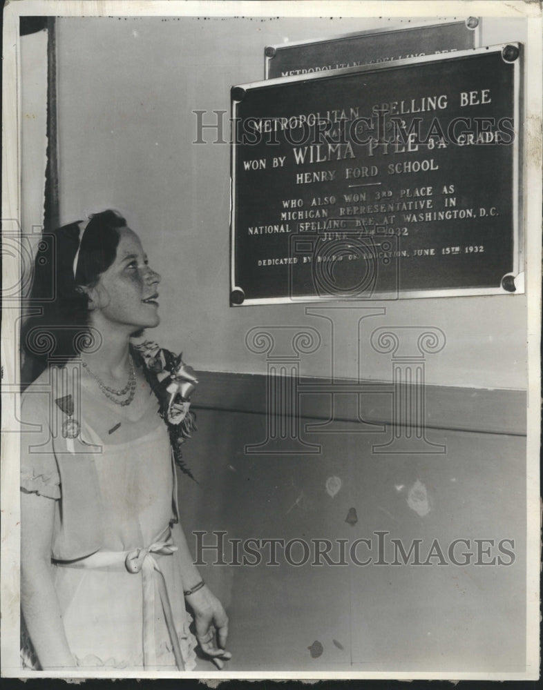 1932 Wilma Pyle Spelling Bee Champ Plaque - Historic Images