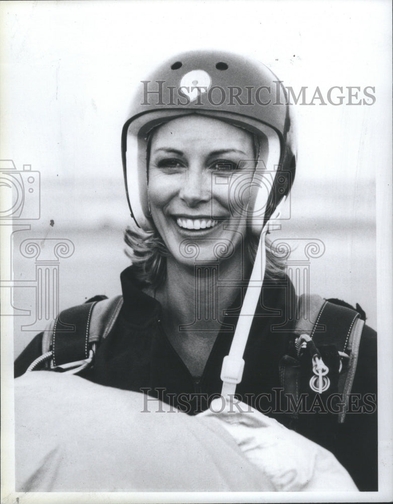 1983 Sarah Purcell Real People Skydiving - Historic Images