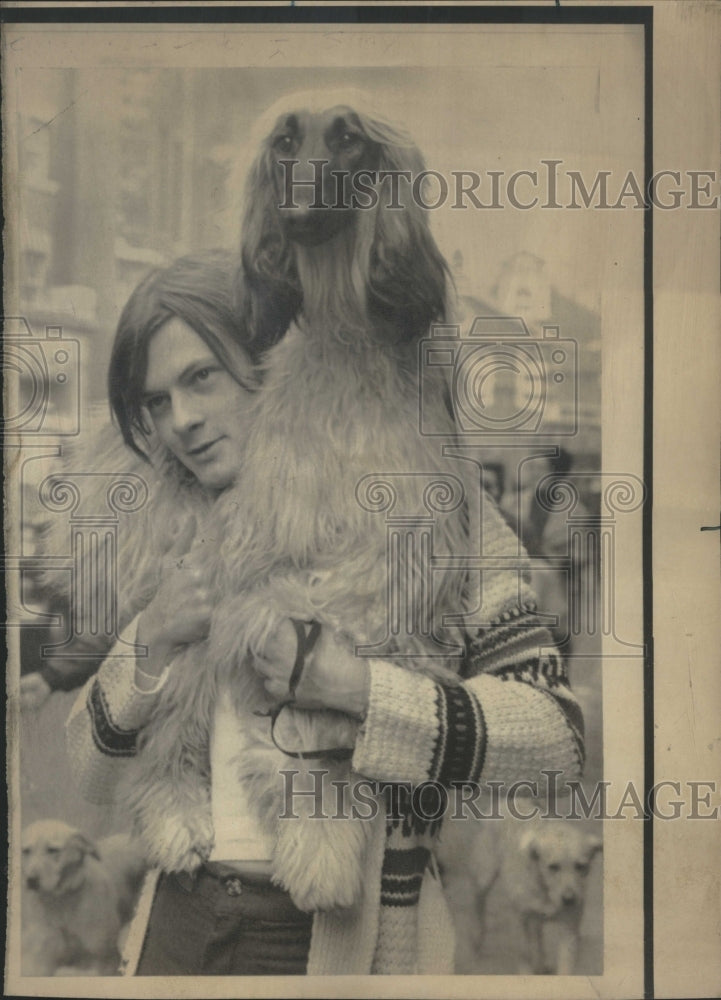 1975 Afghan stole dog on Paul Fairclough - Historic Images