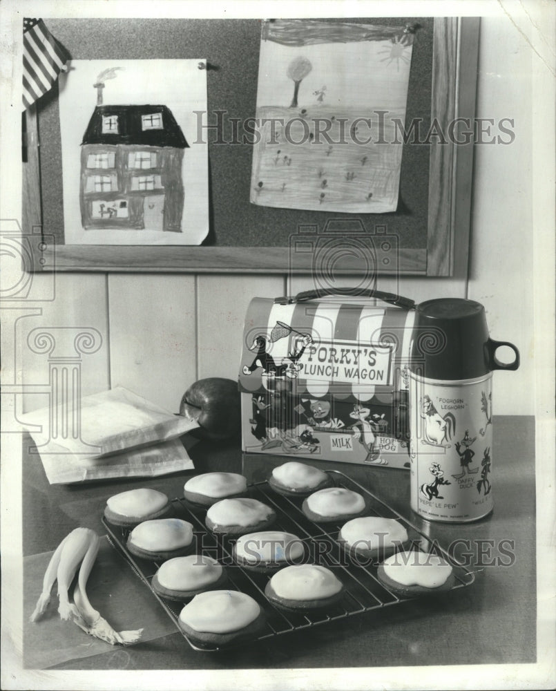 1971 Press Photo cookies lunchbox - Historic Images