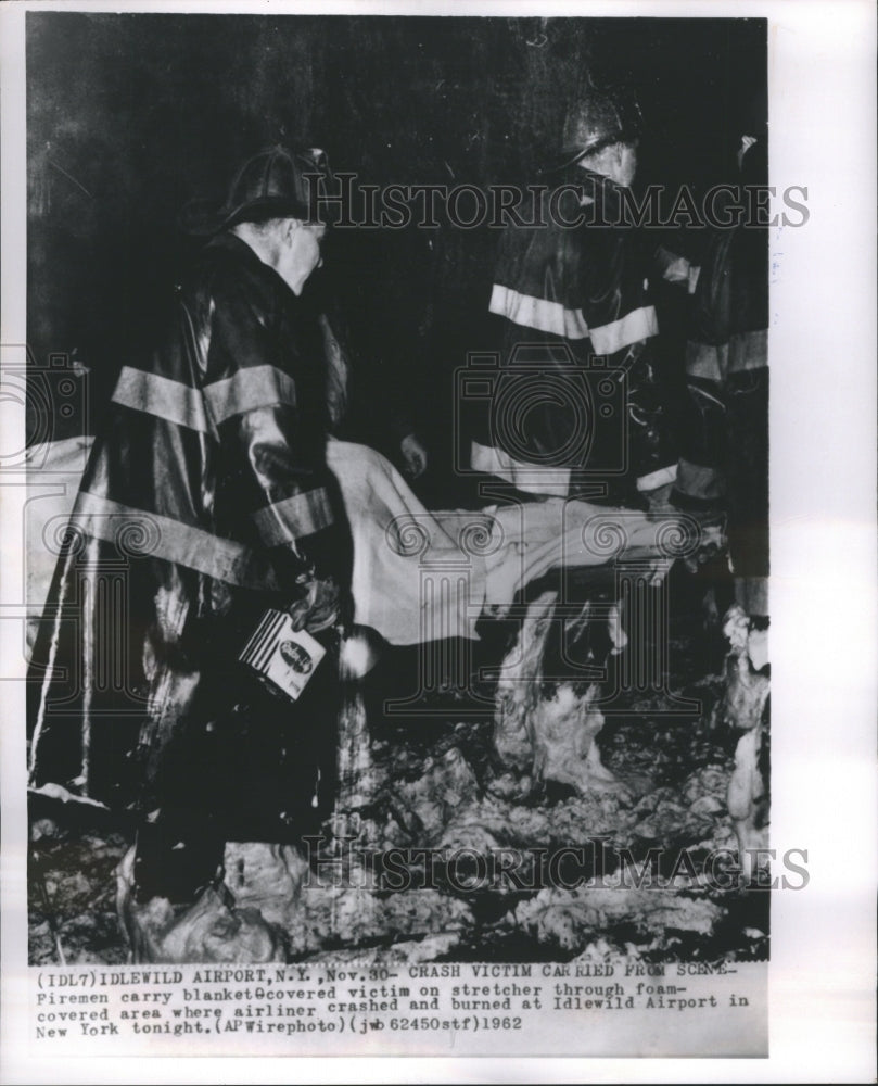 1962 Idlewild Airport New York Car Crash Vi - Historic Images