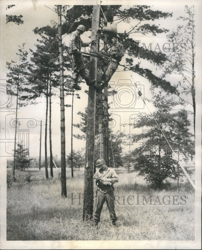 1949 Frank Reno Lt. Arthun J.Shaw Hillmann - Historic Images