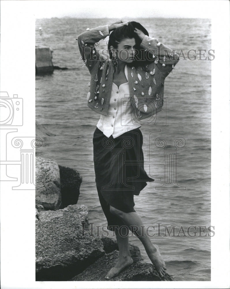 1990 Sea Shell Women Fashion - Historic Images