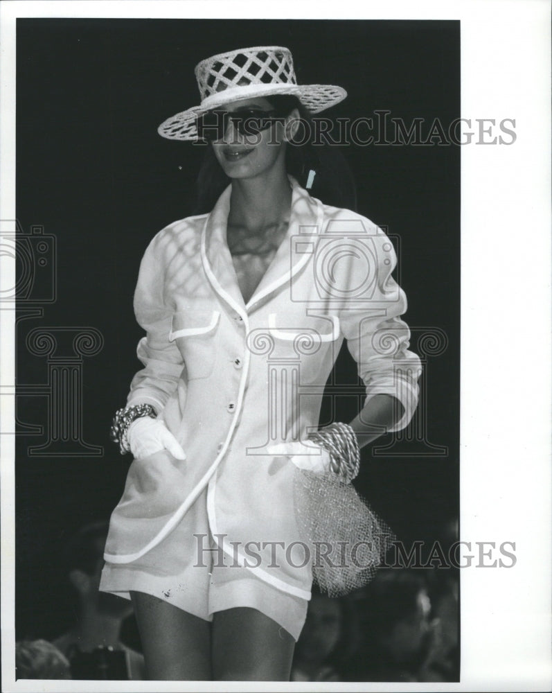 1990 CarolinaHerreran Karl Lagerfeld Isaac - Historic Images