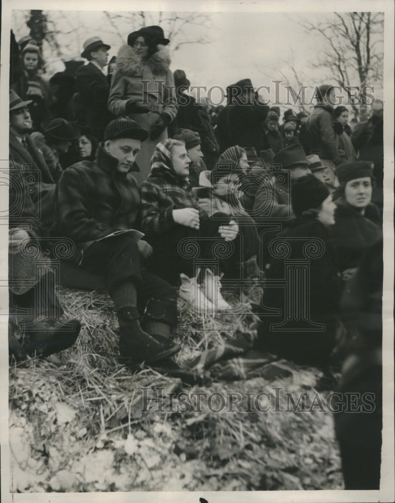 1939 Winter Picnic - Historic Images