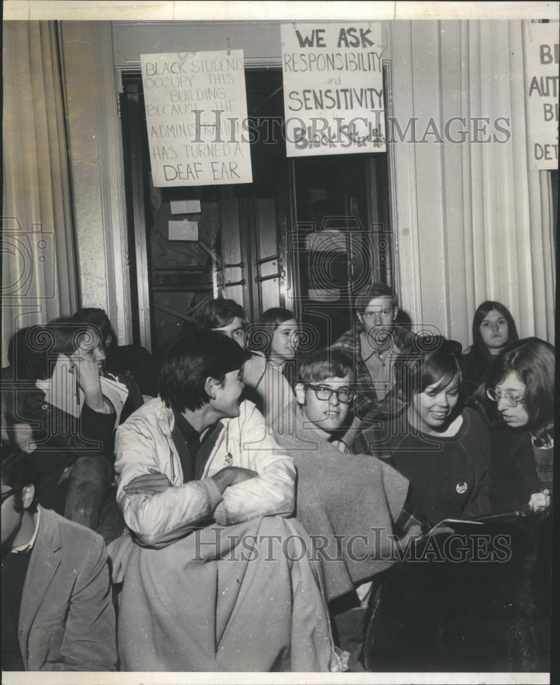 1968 Northwestern University Students - Historic Images