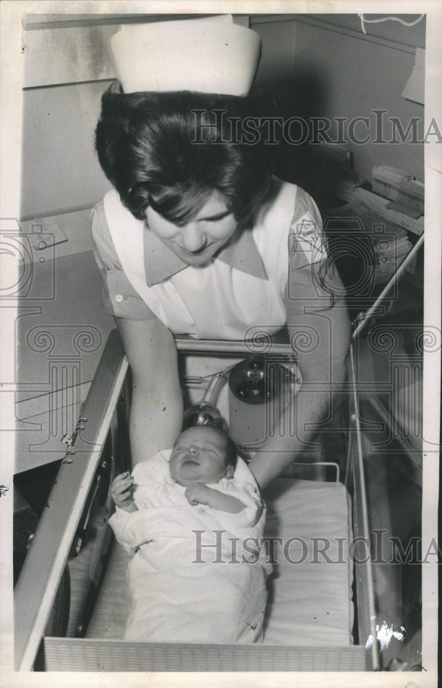 1962 Press Photo Judy Krol Baby Garbage Can Alley Nurse - RRR52961 - Historic Images