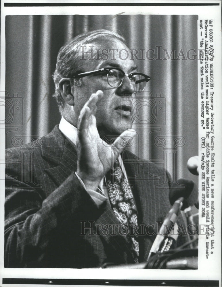 1972 Press Photo Treasury Secretary George Shultz - Historic Images