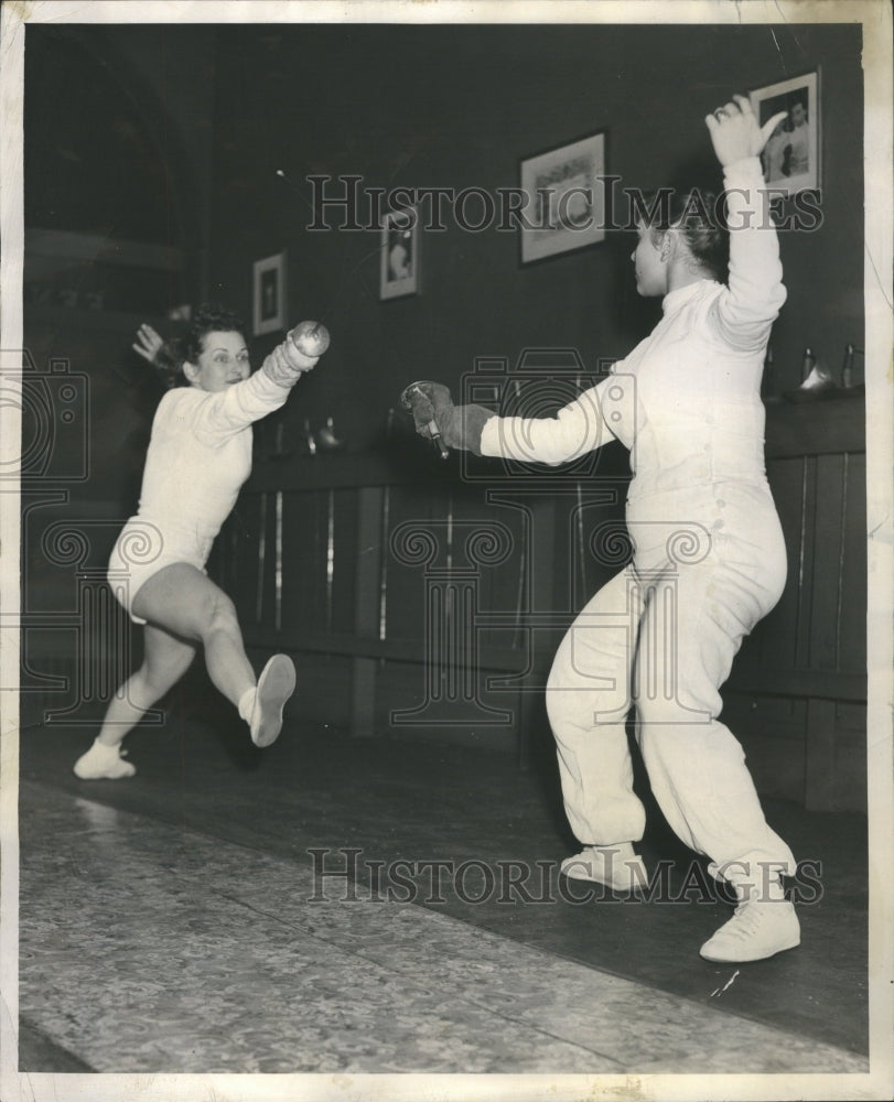1953 Fencing - Historic Images