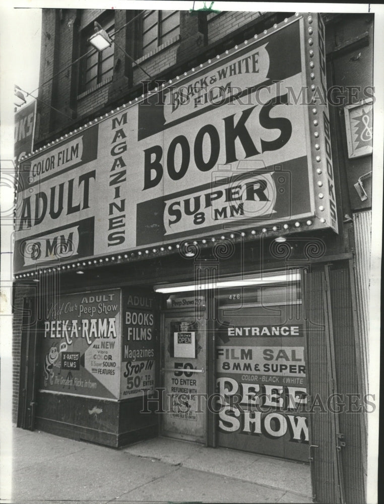 1977 Marmar Book Store - Historic Images