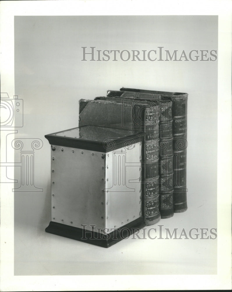 1976 Sarreid, Ltd. Block-N-Brass Bookend - Historic Images