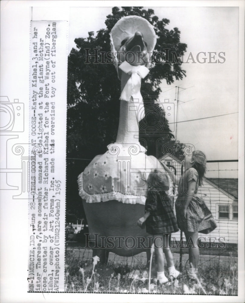 1965 Kathy Kishel Fort Wayne Zoo Richard - Historic Images
