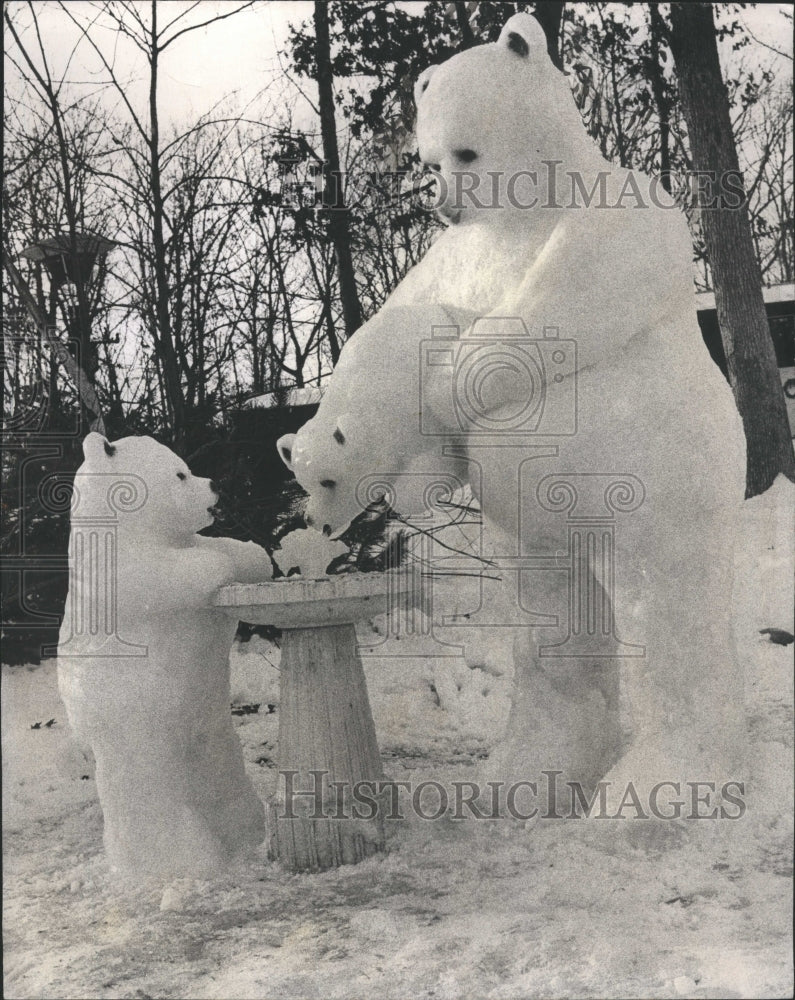 none Ice Sculpting - Historic Images