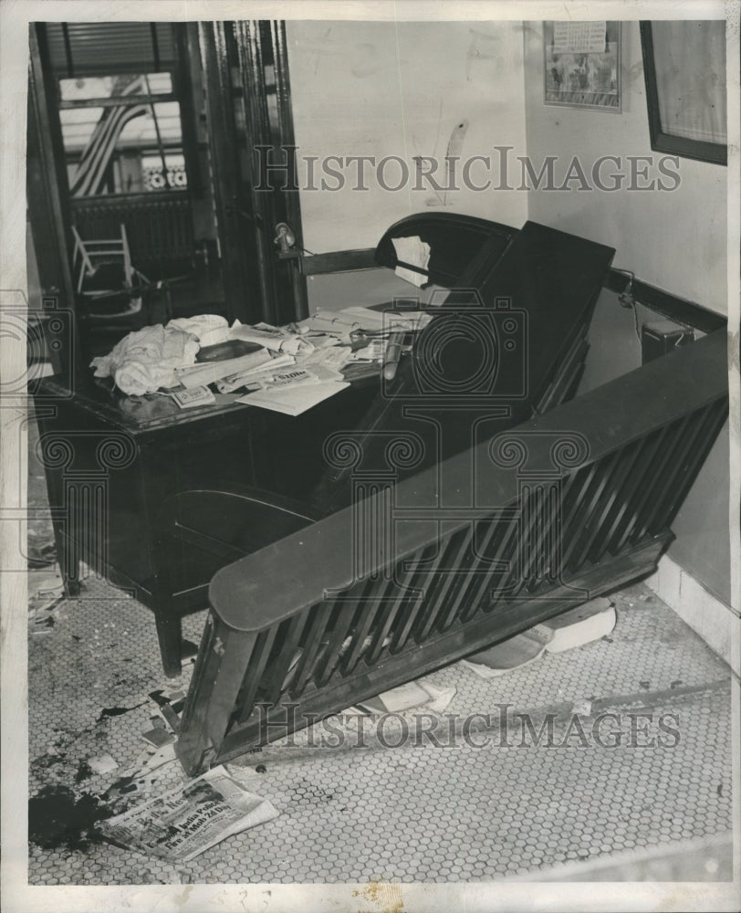 1946 Office Wrecked Criminal Desk Papers - Historic Images