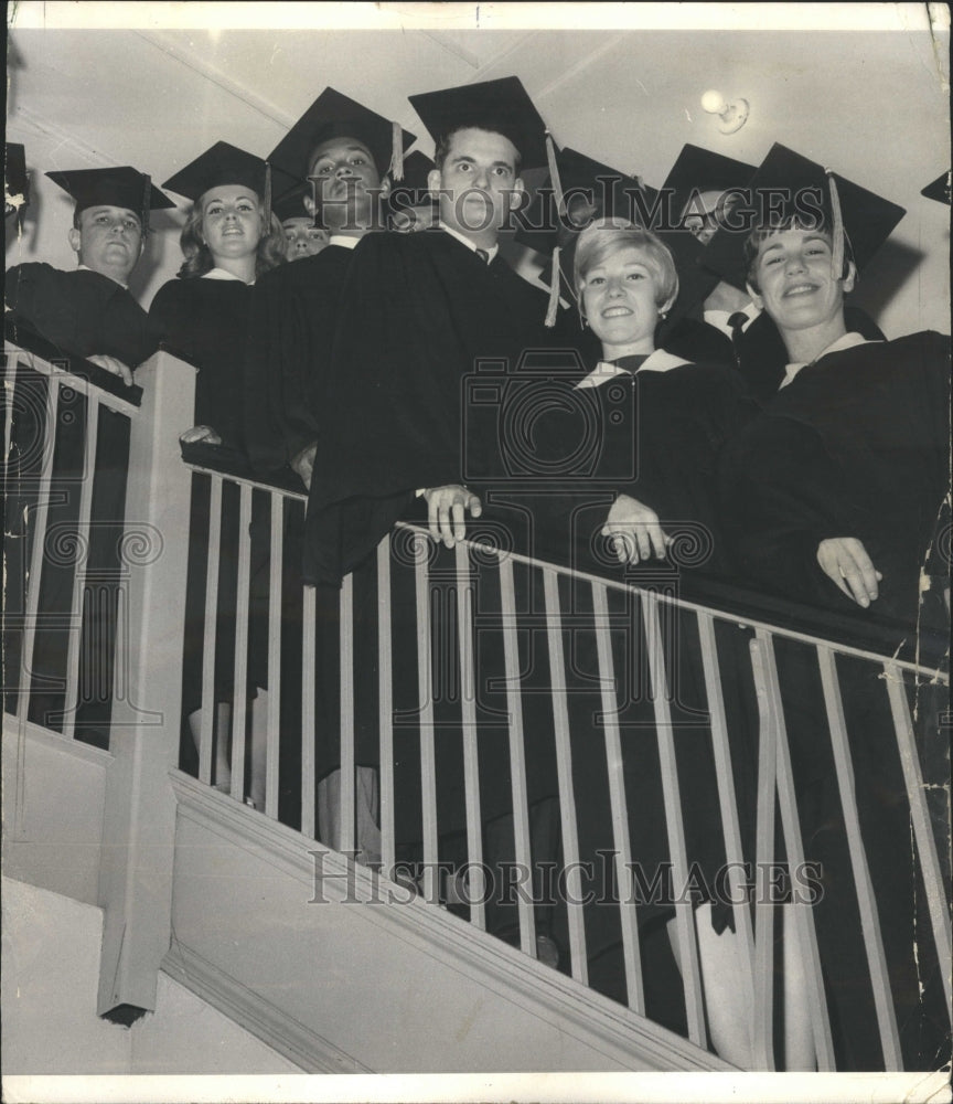 1967 Roosevelt University's Graduation - Historic Images