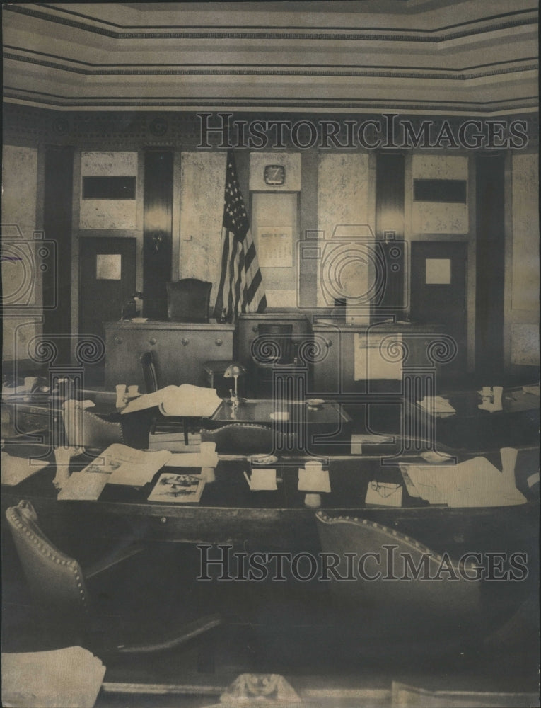 1975 Press Photo The Ornate grand jury room - Historic Images