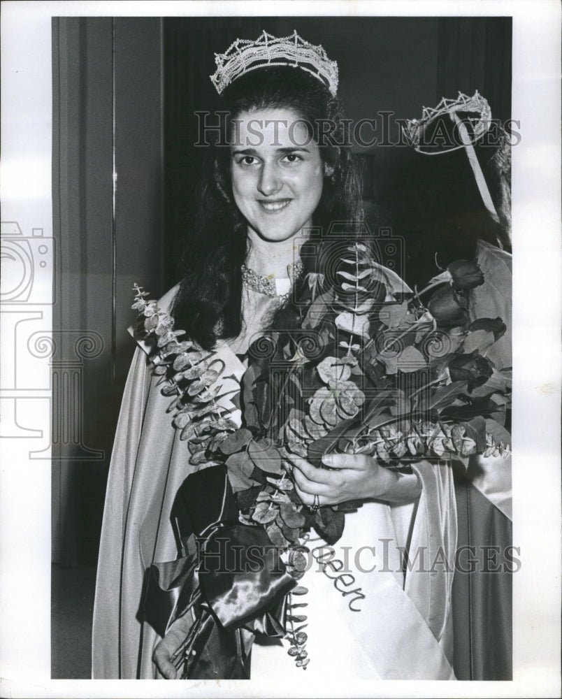 1971 Press Photo Dessa Giannakopoulos Queen - Historic Images