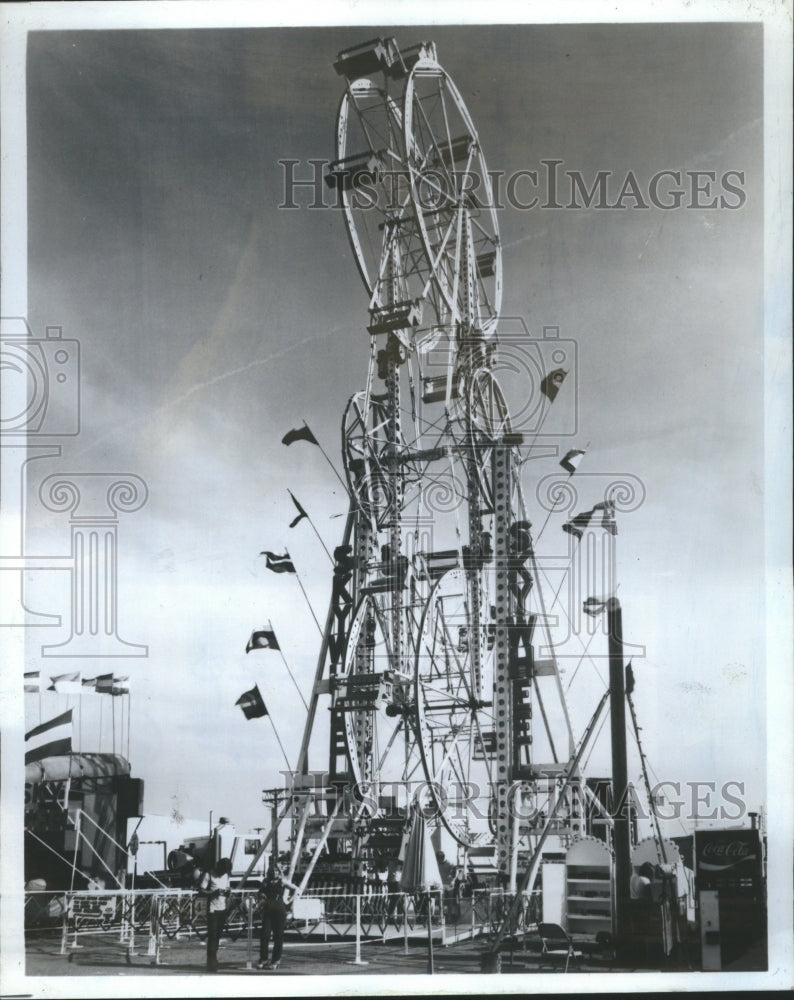 1982 Giant Sky Wheel Back Yard Fair Chicago - Historic Images