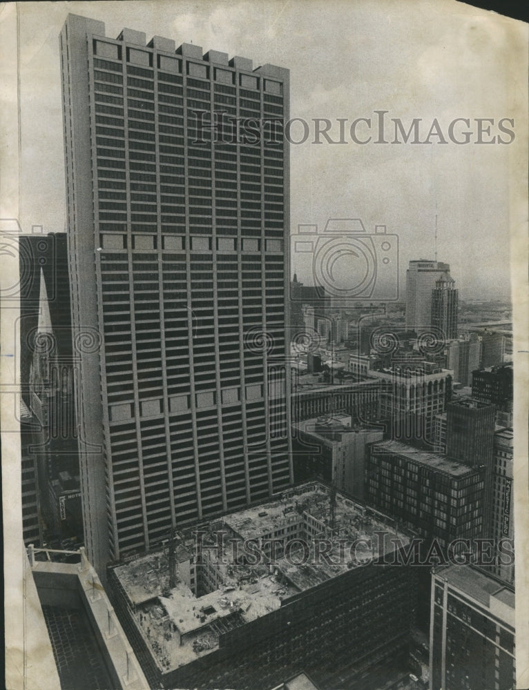 1970 Old First National Bank Rebuilding - Historic Images