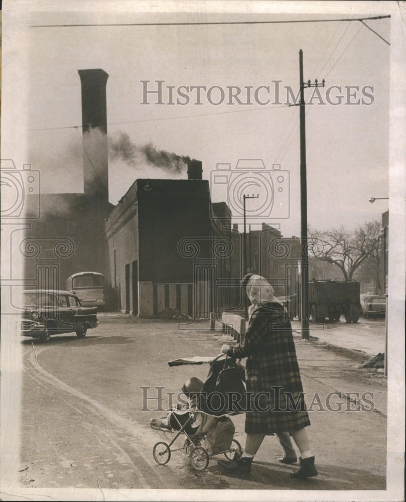 1963 Chicago Air Pollution Chimney Smoke - Historic Images