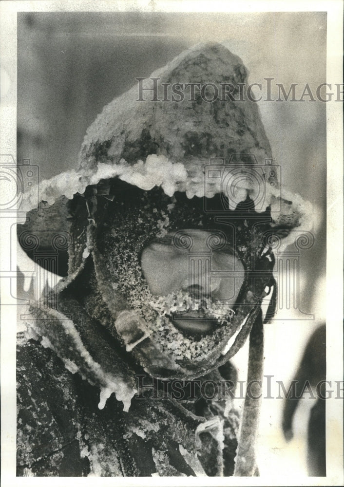 1979 Fireman Ice Battle Blaze Action - Historic Images