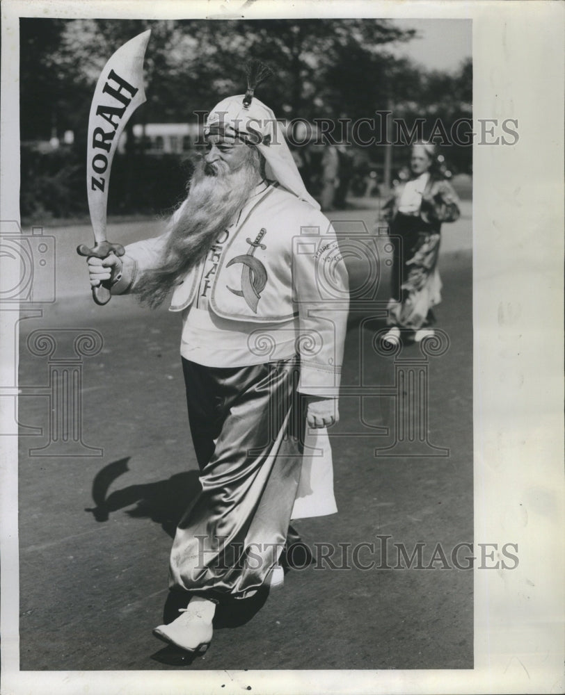 1941 Shriner's Parade Dr. J.L. Fortune - Historic Images