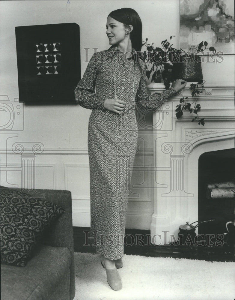 1970  Shirt Pulled Long Quiet Jacquard Knit - Historic Images