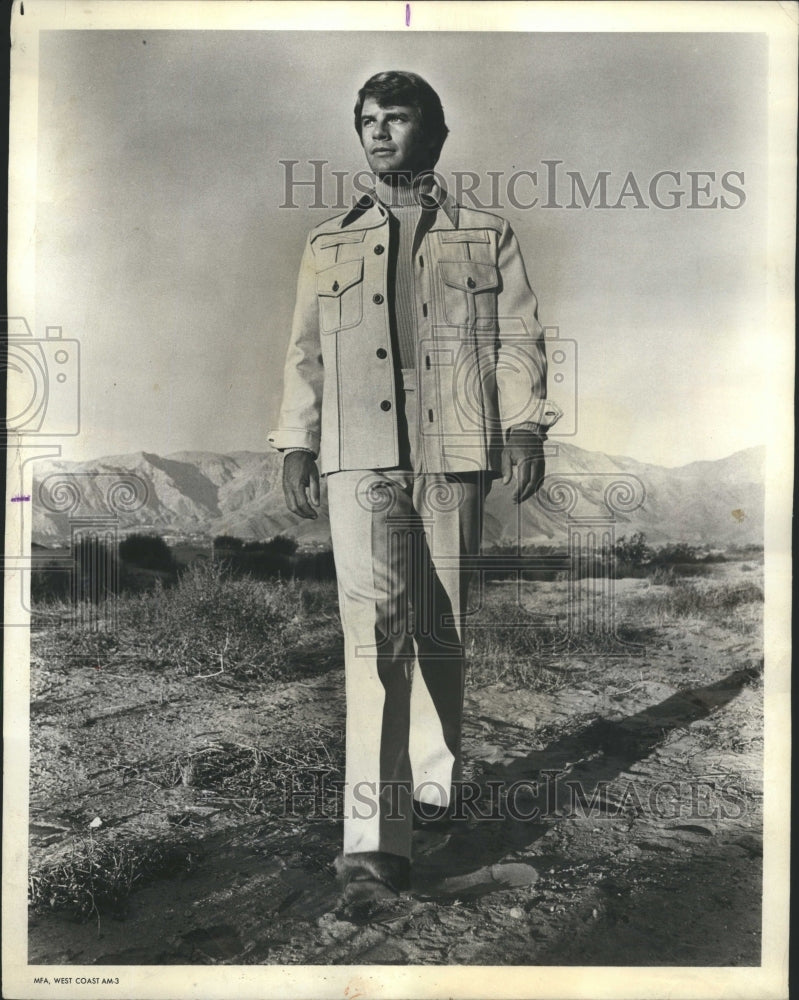 1974 Mens Shirt Suit with Leather Piping - Historic Images