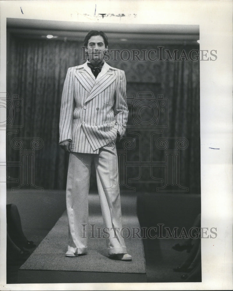 1975 Men Fashion - Historic Images
