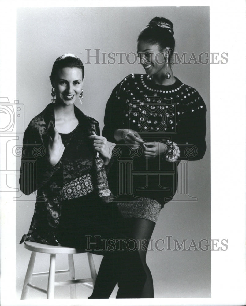 1990 Fashion Women - Historic Images