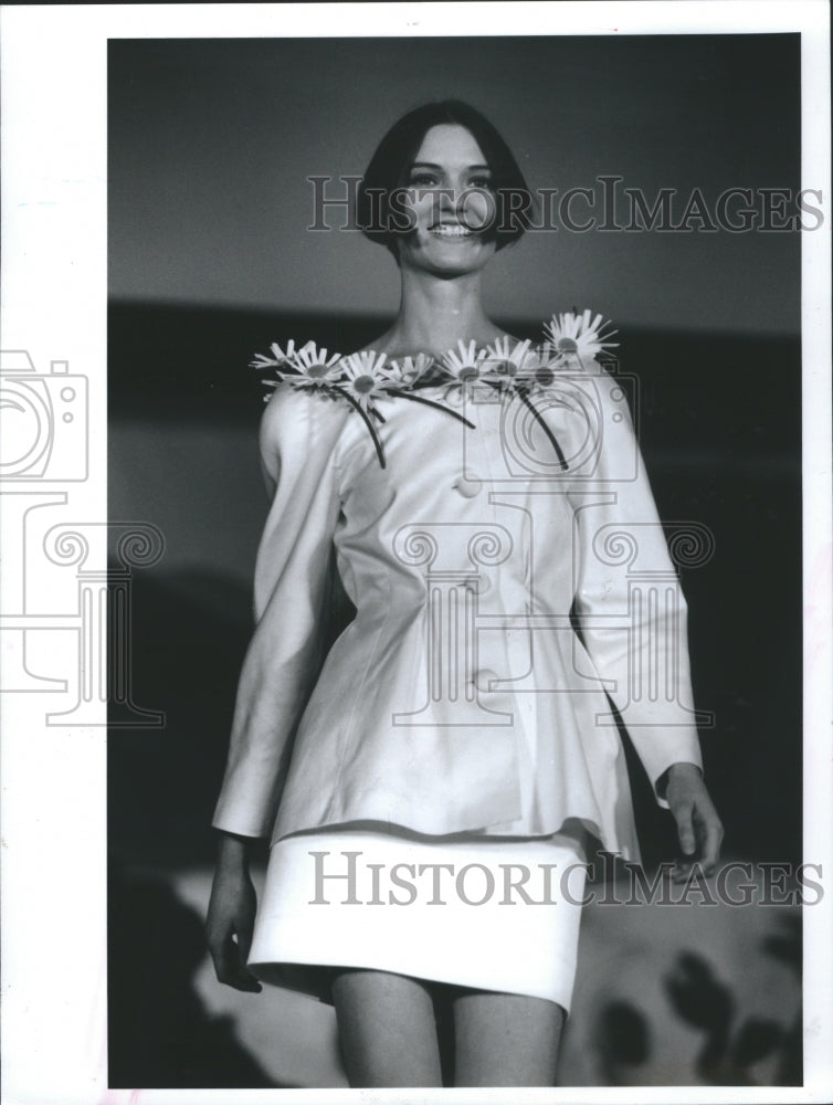 1991 Fabrics Society Study Fashion Special - Historic Images