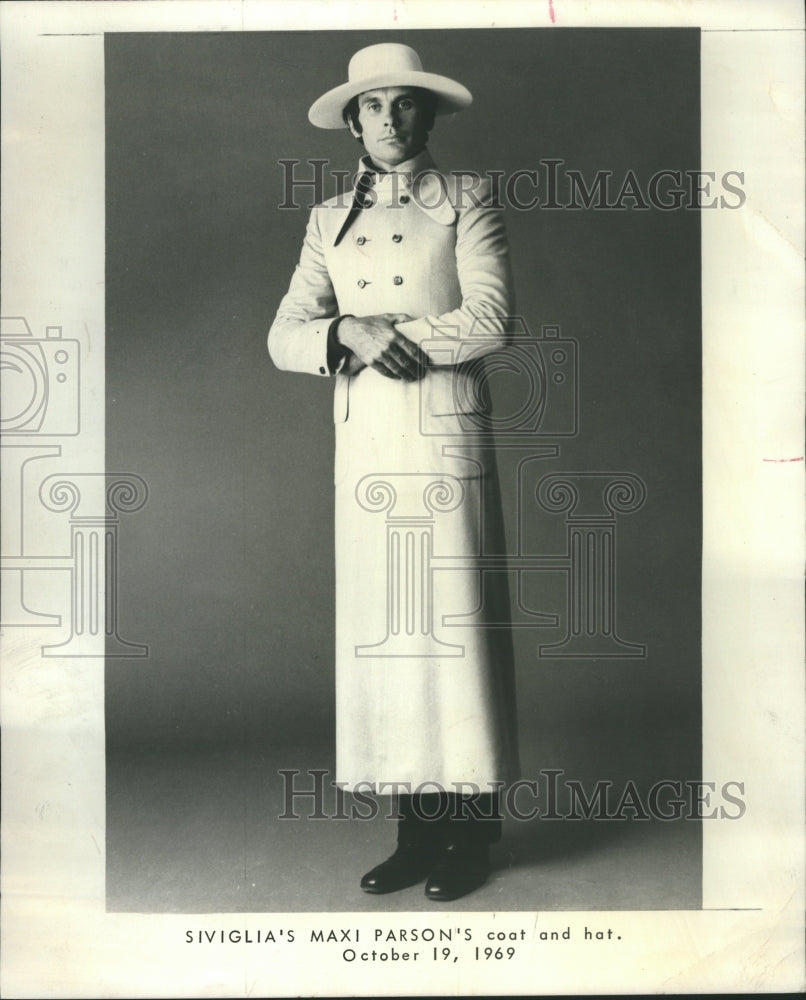 1969 Siviglia Maxi Parson Rome Coat Hat - Historic Images
