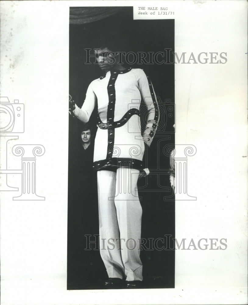 1971 Fabric Fashion Fancy Dress Popular - Historic Images