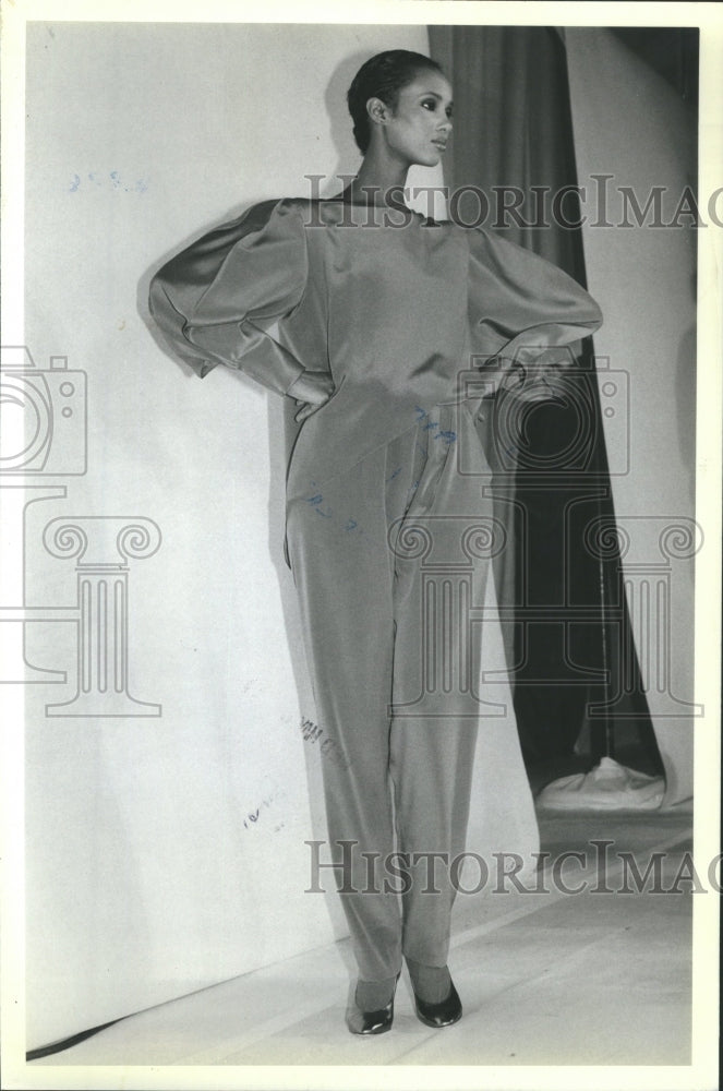 1981 William Ralph Bill Blass Black Silk - Historic Images