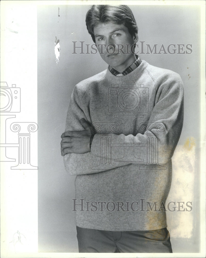 1982 Men&#39;s Warm Scandianvian Wool Sweater - Historic Images