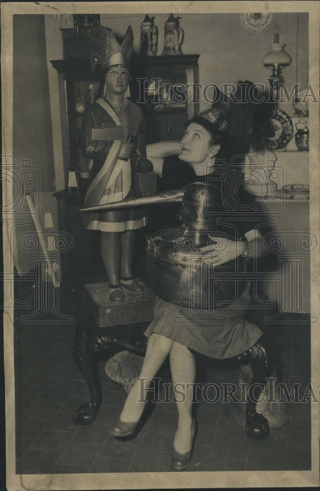 1951 Press Photo Antique Show Articles Bloomington Illi - Historic Images