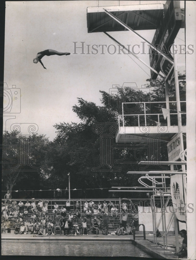 1962 Patsy Wilard Dick Smith Swim Club - Historic Images