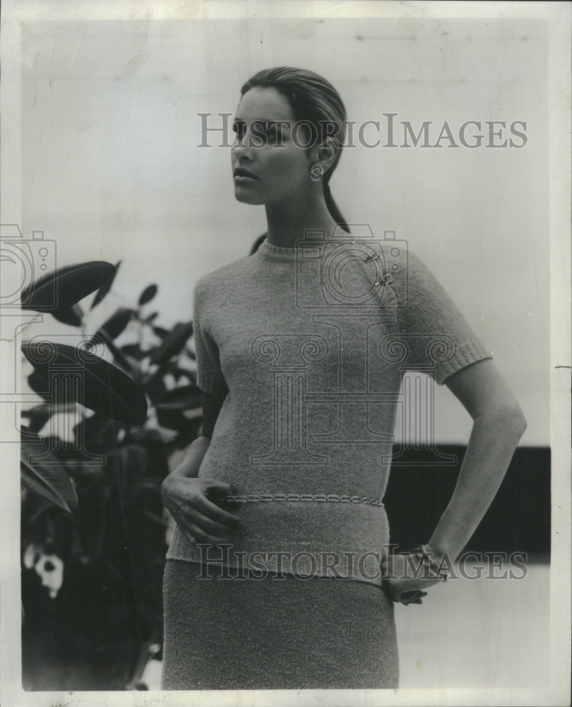 1968 Daltons Short Sleeve Popular Six - Historic Images