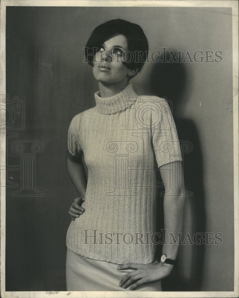 1967 Womam Short Sleeve Turtleneck Rib Sli - Historic Images