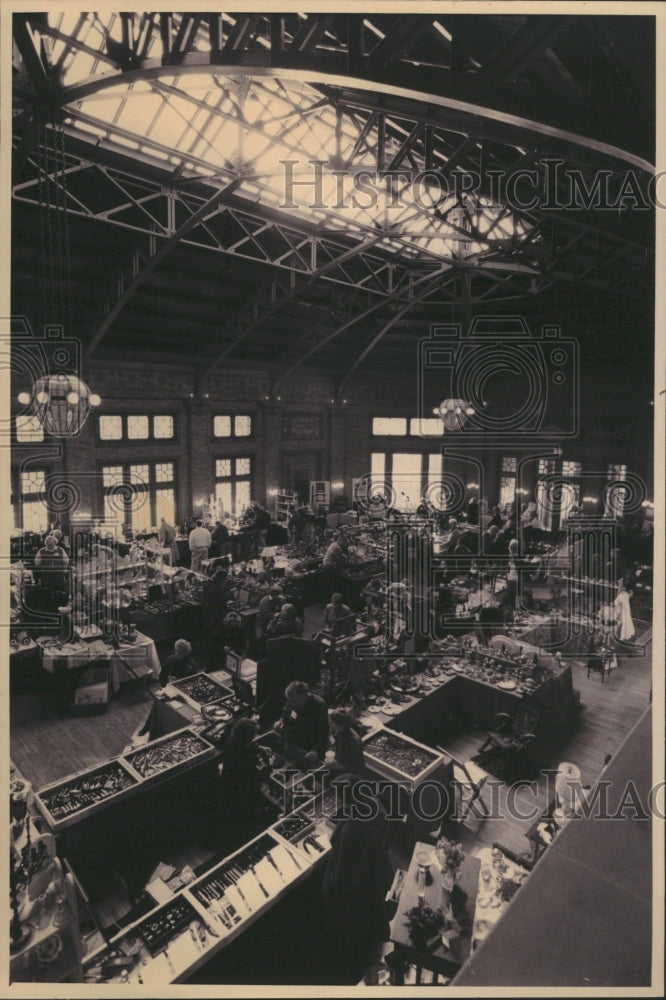 1993 Cafe Brauer Antiques Market - Historic Images